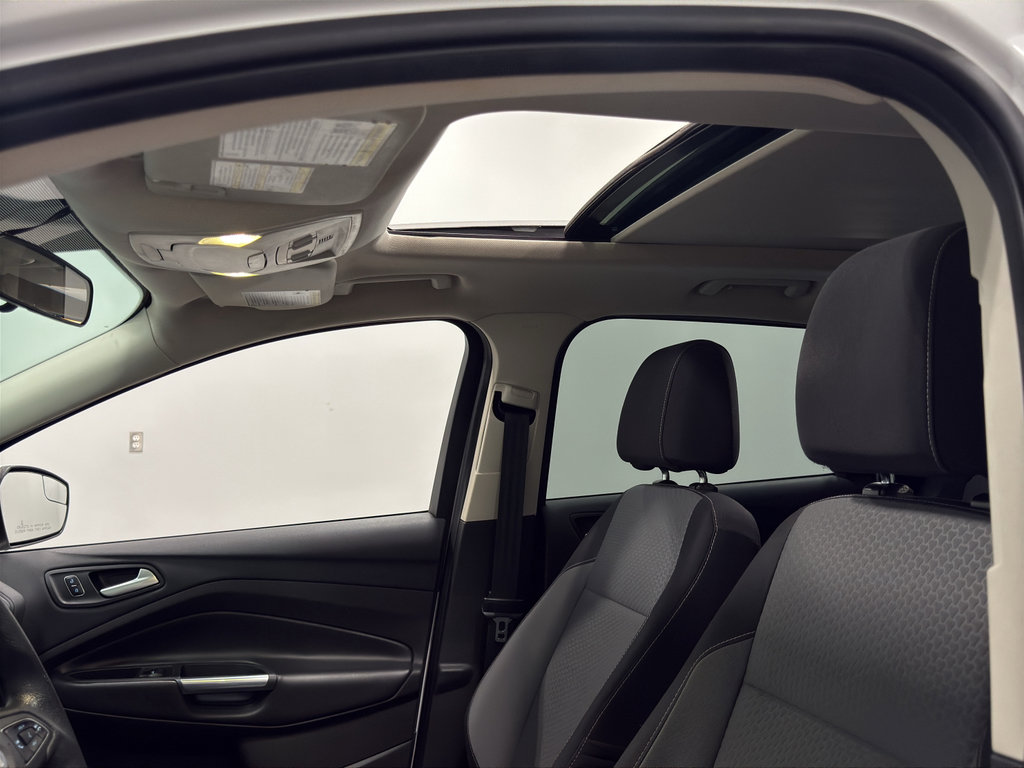 Certified 2017 Ford Escape SE image 26