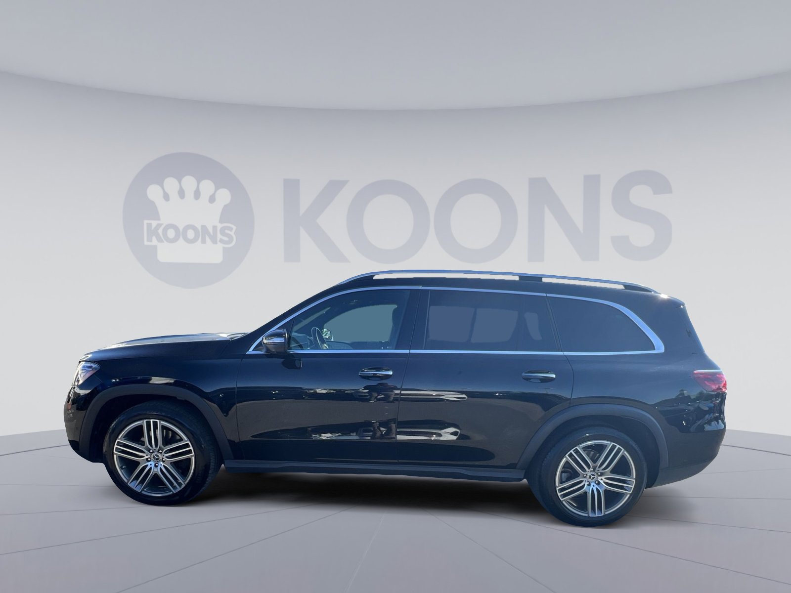 Used 2025 Mercedes-Benz GLS 450 4MATIC image 7