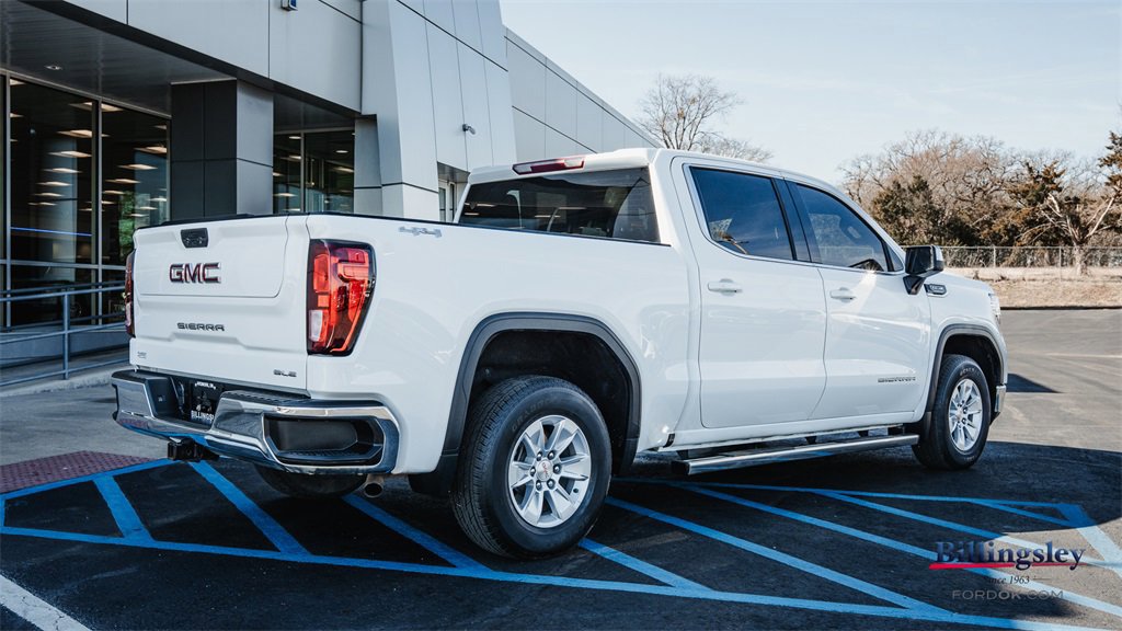 Used 2022 GMC Sierra 1500 SLE image 4