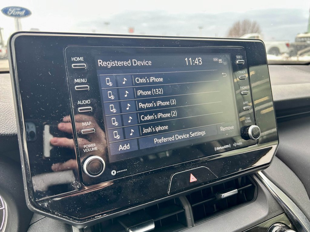 Used 2021 Toyota Venza LE image 19