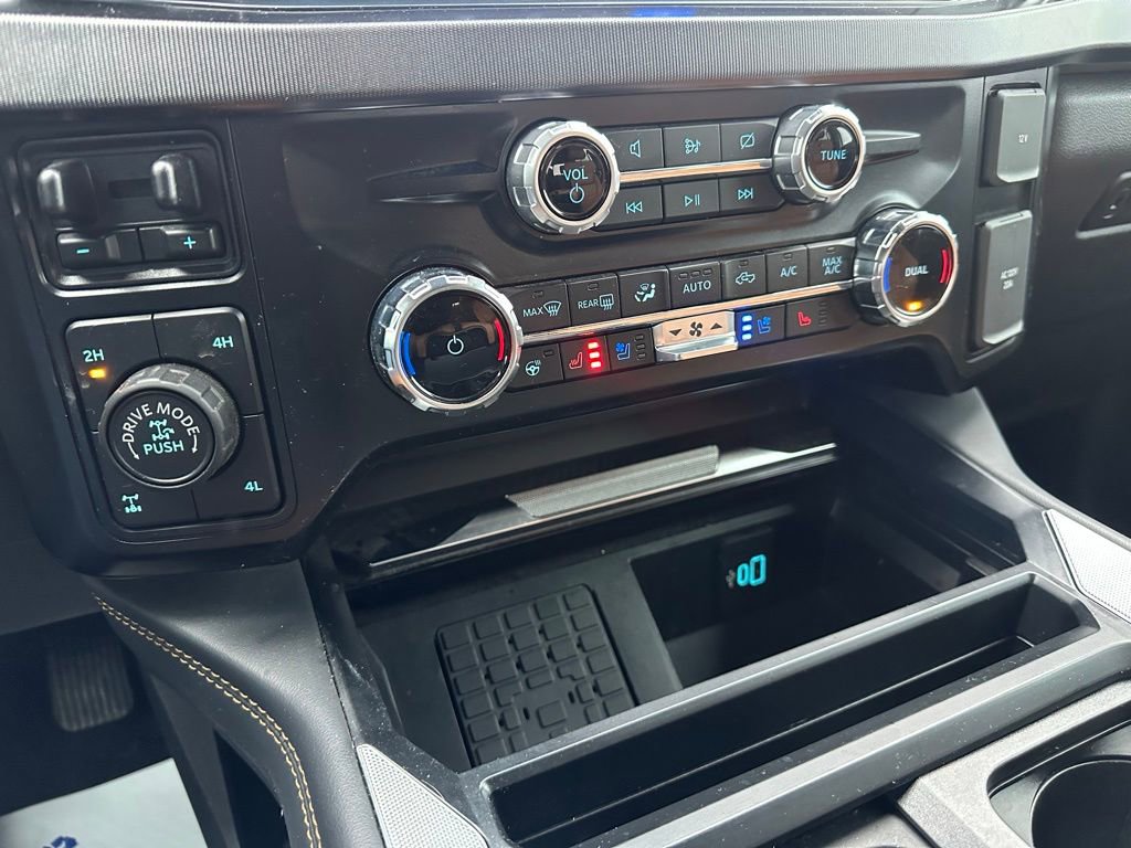 Certified 2024 Ford F250 Platinum w/ Tremor Off-Road Package image 15