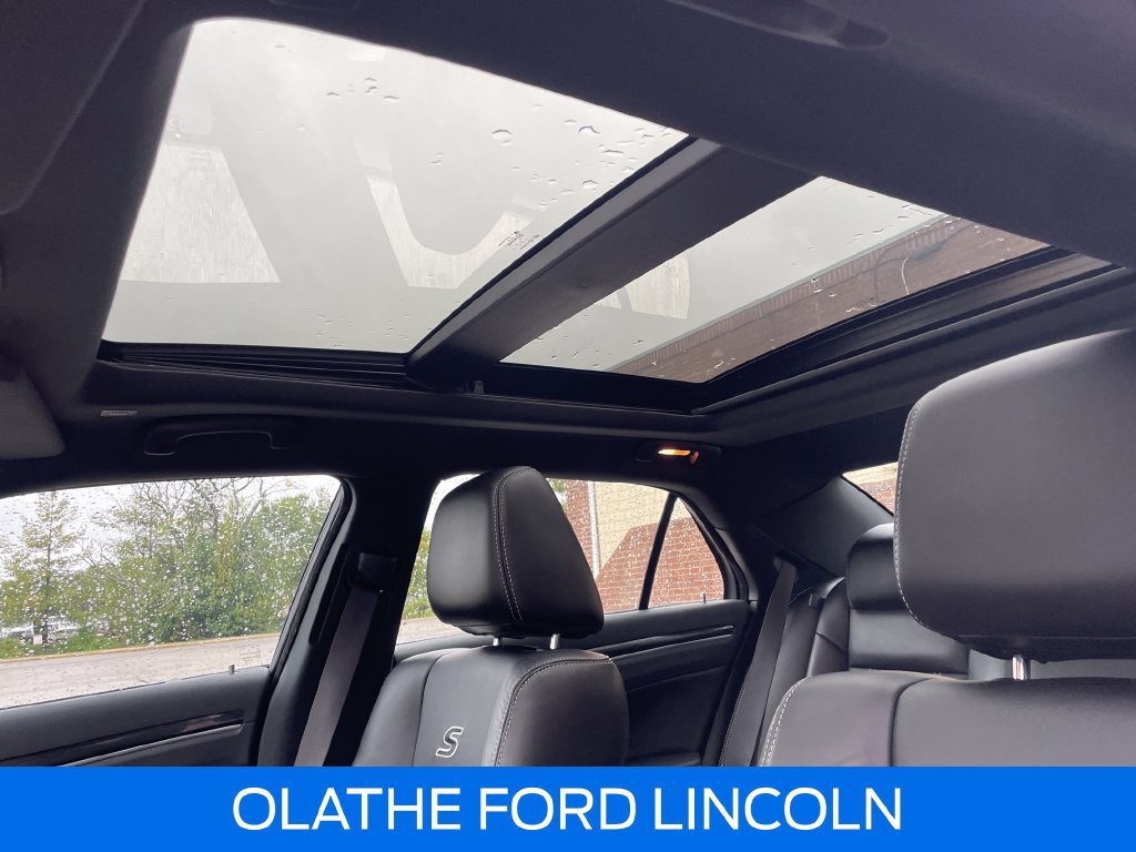 Used 2023 Chrysler 300 S RWD image 32