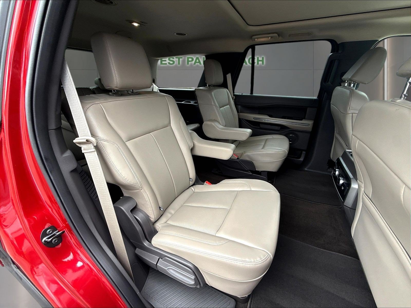 Certified 2021 Ford Expedition XLT RWD image 26