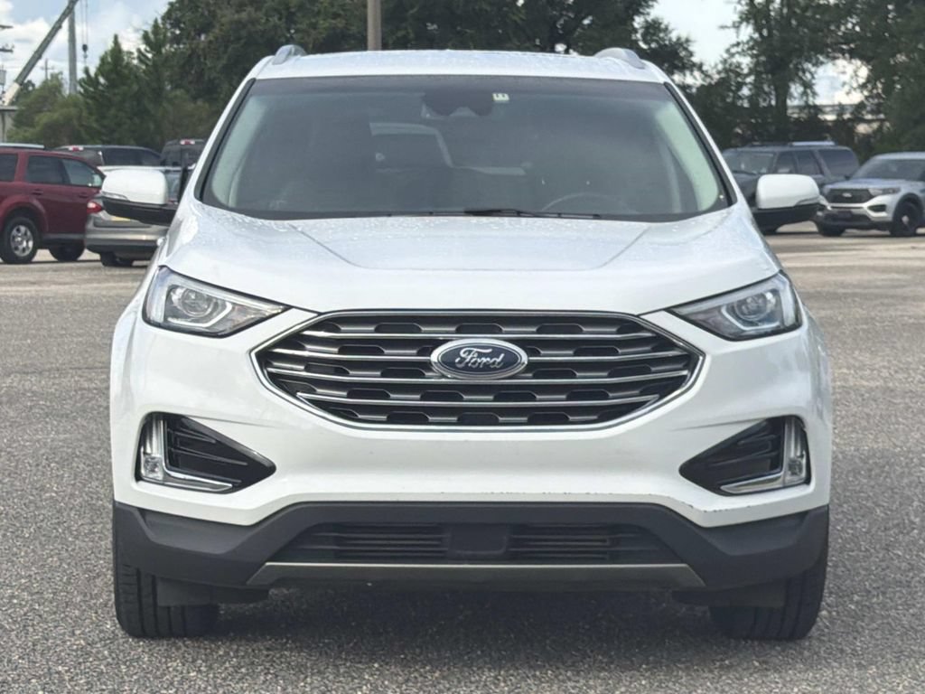 Certified 2020 Ford Edge SEL w/ Convenience Package AWD/4WD image 2