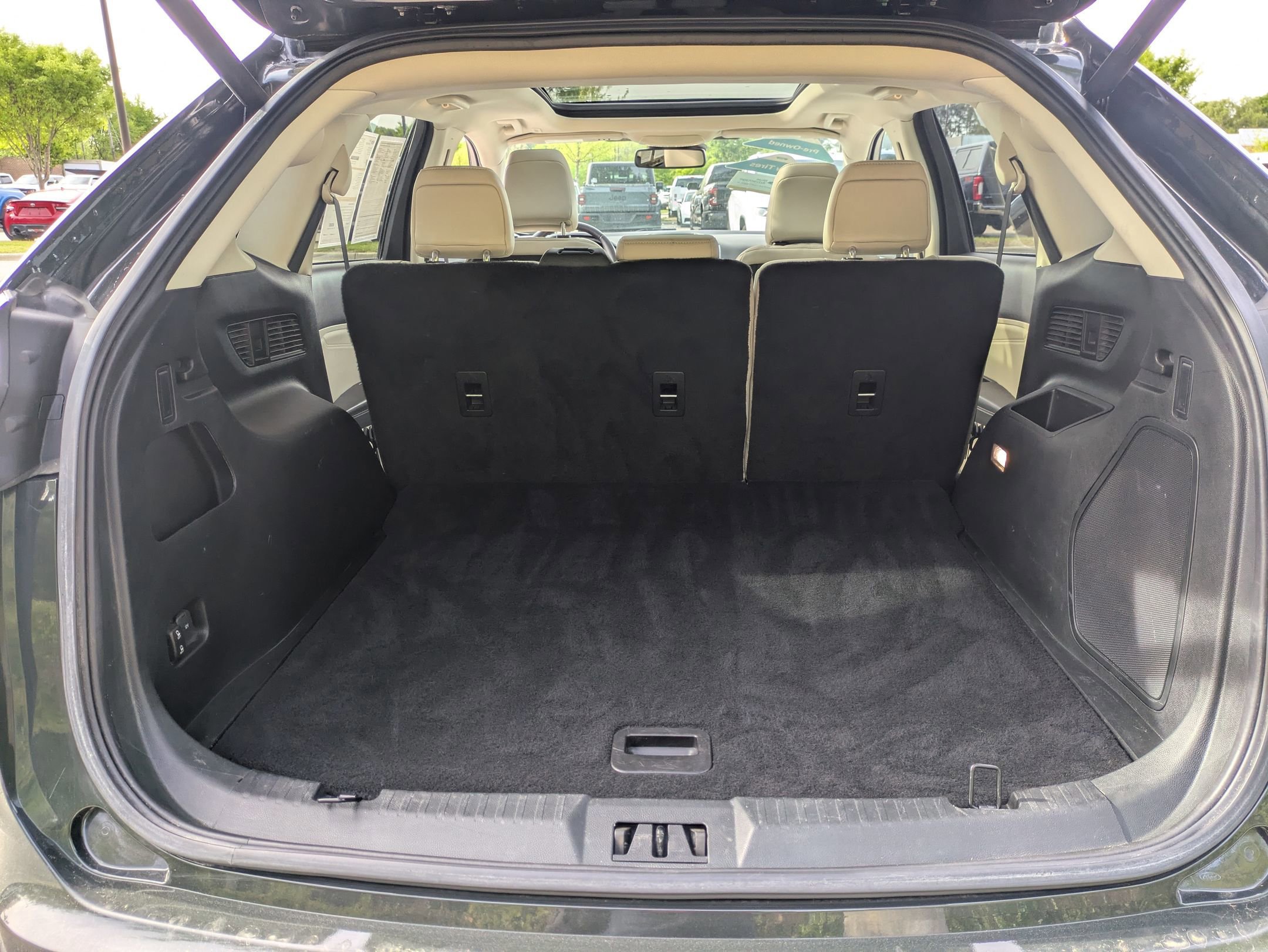 Certified 2023 Ford Edge Titanium image 37