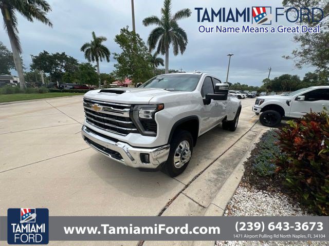Used 2024 Chevrolet Silverado 3500 LTZ w/ LTZ Plus Package AWD/4WD video 1
