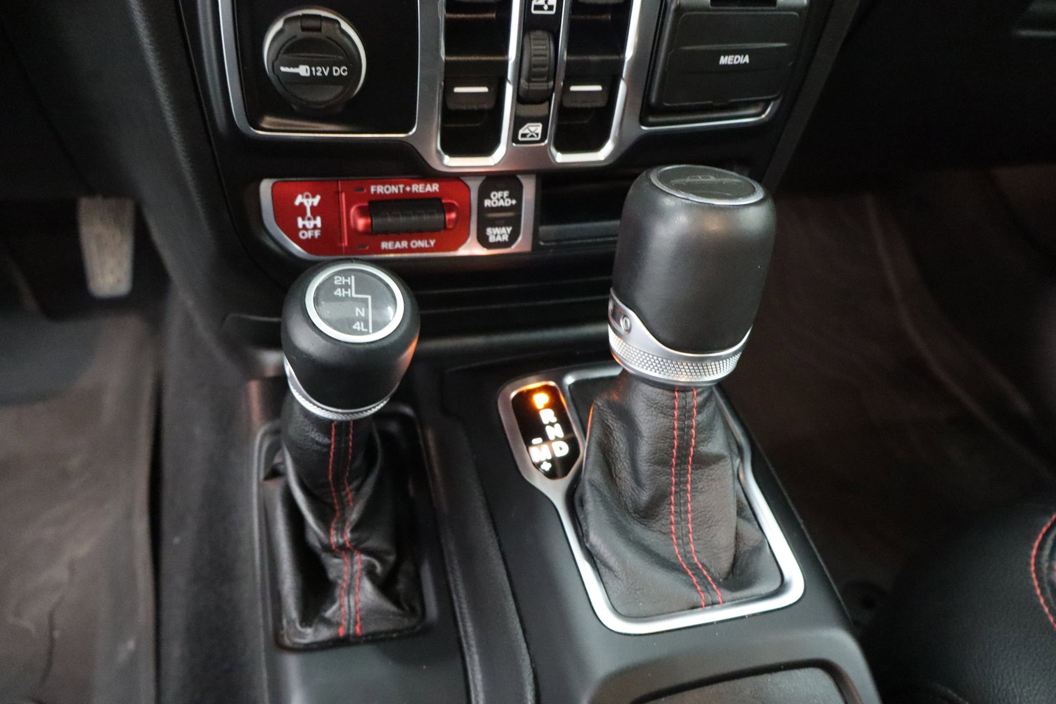 Used 2022 Jeep Gladiator Rubicon w/ Trailer Tow Package image 20