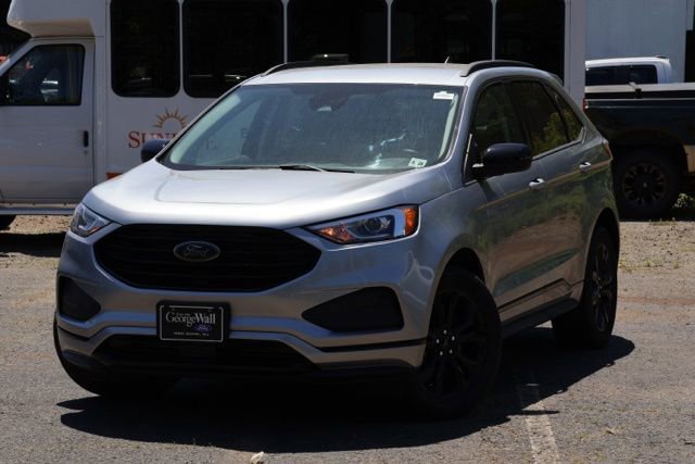 Certified 2022 Ford Edge SE w/ Black Appearance Package