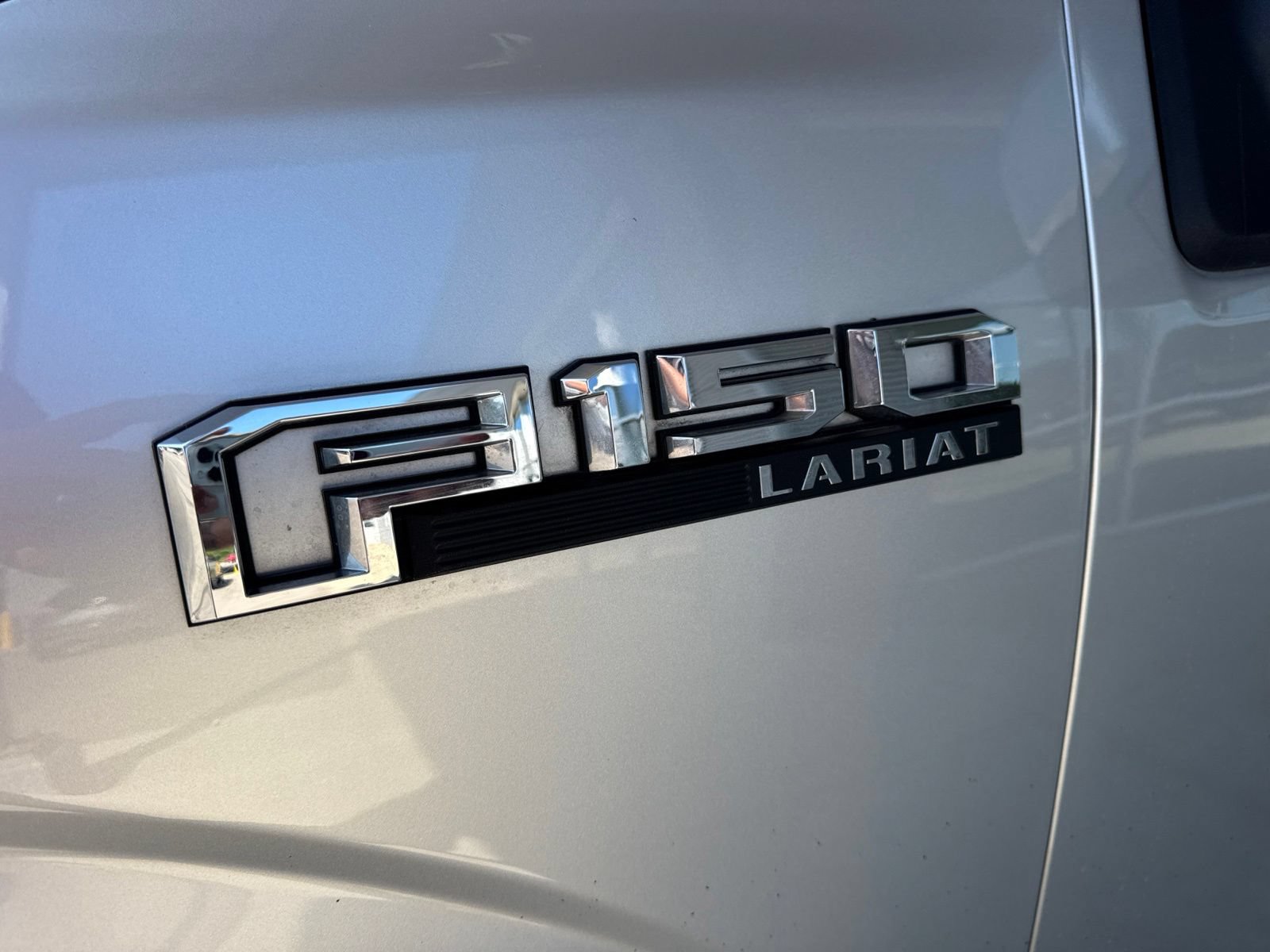 Certified 2019 Ford F150 Lariat w/ Equipment Group 502A Luxury AWD/4WD image 14