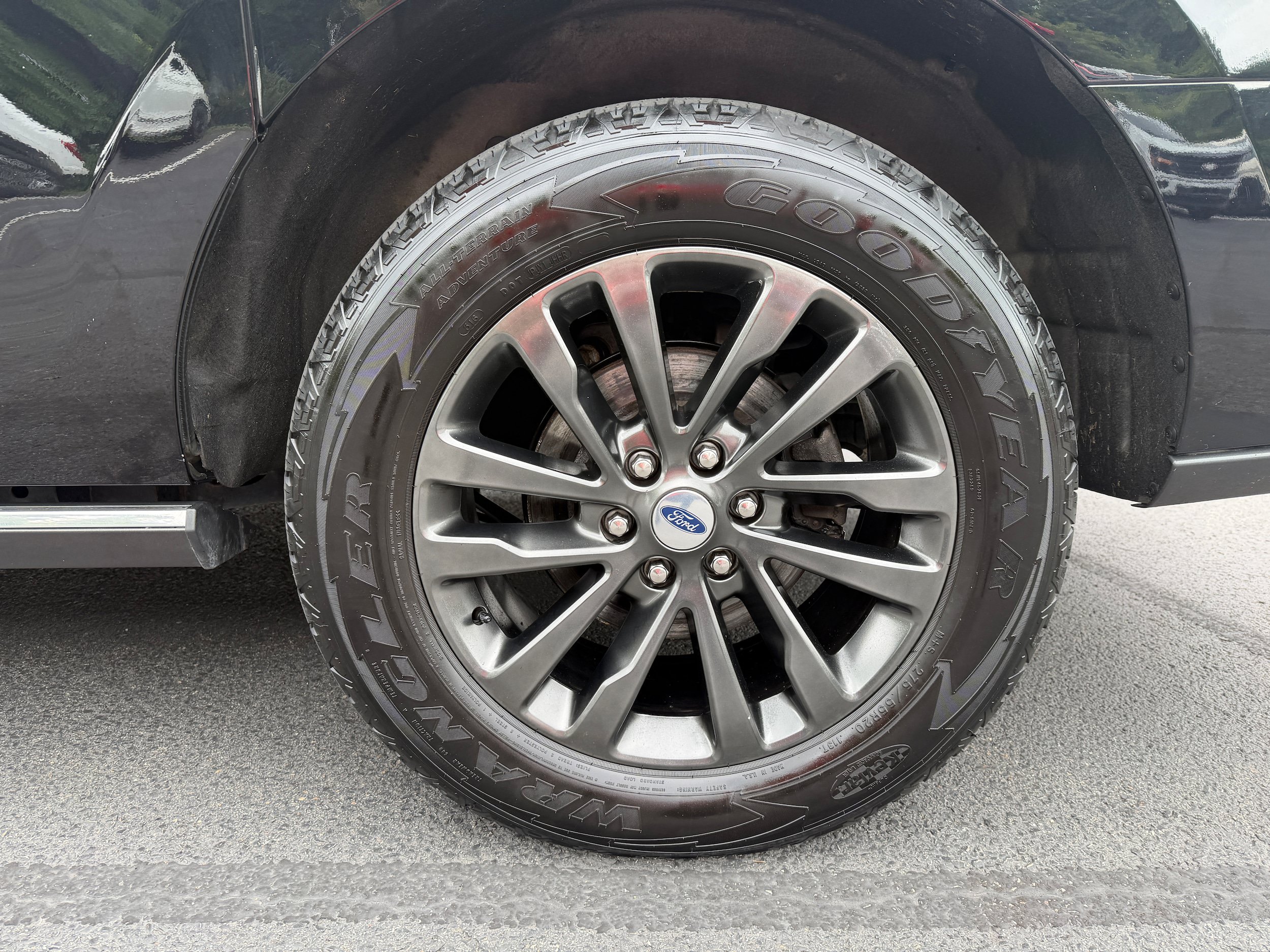 Certified 2019 Ford Expedition Max Limited w/ Driver Assistance Package AWD/4WD image 9