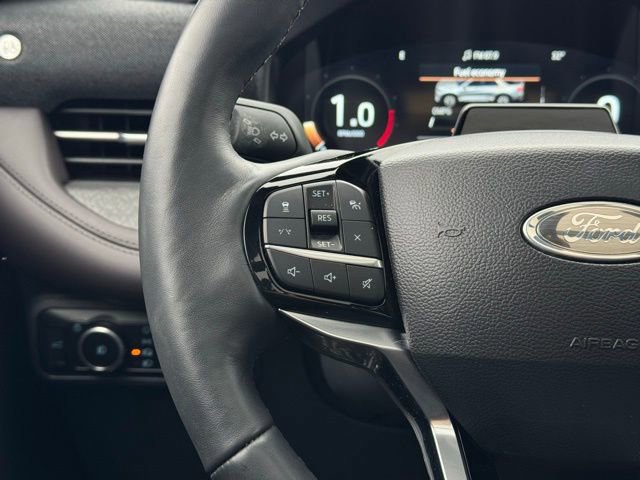 Certified 2025 Ford Explorer Platinum w/ Ultimate Package image 30
