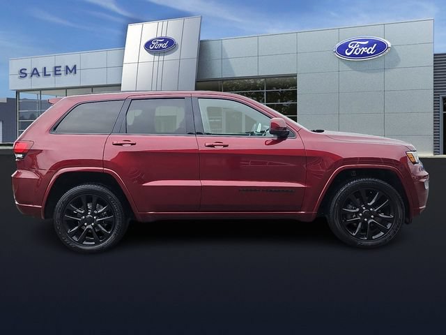 Used 2020 Jeep Grand Cherokee Altitude AWD/4WD image 2