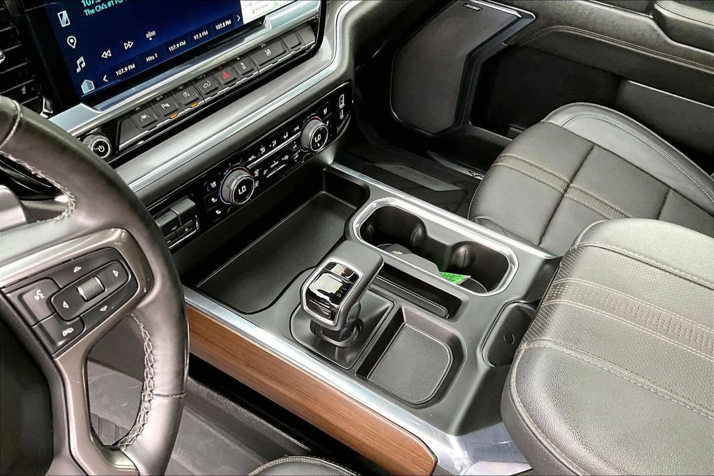 Used 2024 Chevrolet Silverado 1500 High Country w/ High Country Premium Package AWD/4WD image 16