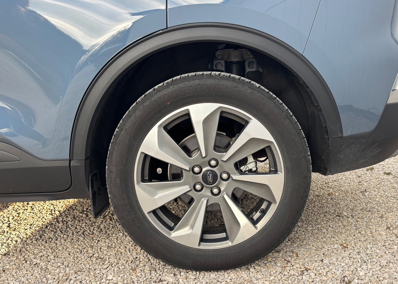 Certified 2025 Ford Escape Platinum w/ Premium Technology Package image 16