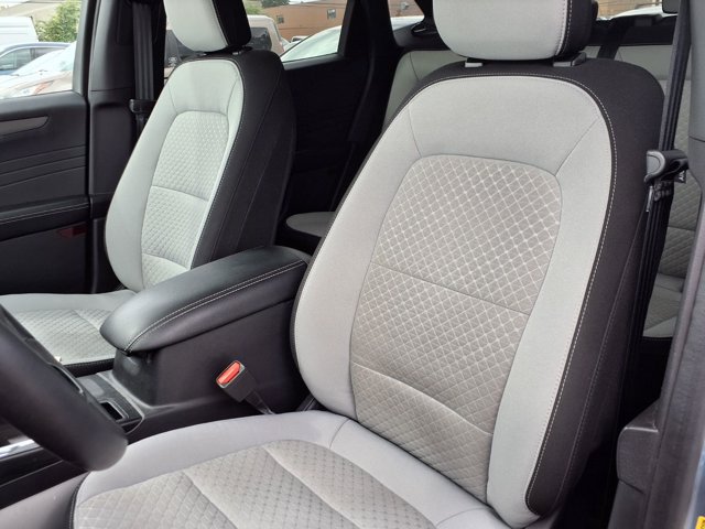 Certified 2023 Ford Escape Active w/ Tech Pack #2 AWD/4WD image 3