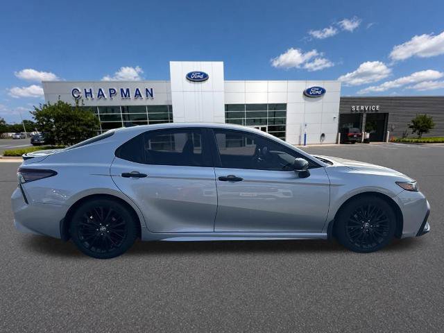 Used 2022 Toyota Camry SE FWD image 6