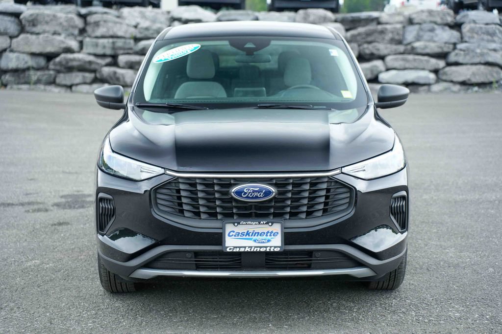Certified 2023 Ford Escape Active AWD/4WD video 2
