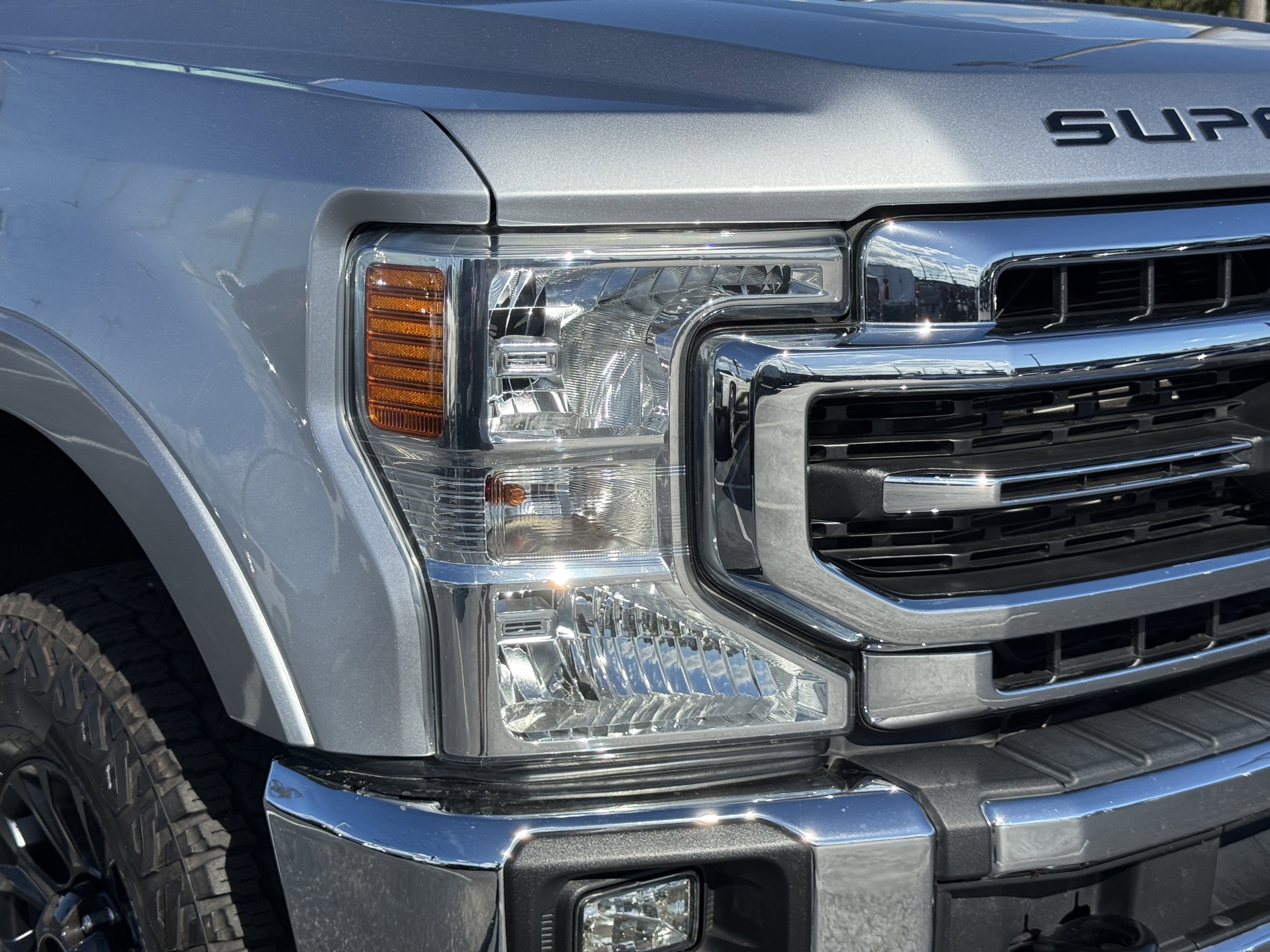 Certified 2022 Ford F250 Lariat w/ Tremor Off-Road Package image 7