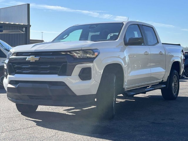 Used 2023 Chevrolet Colorado LT RWD image 8