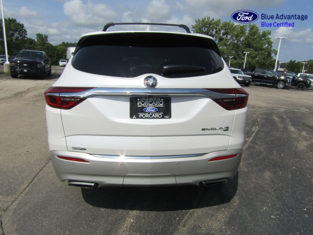 Used 2019 Buick Enclave Essence w/ LPO, Hit The Road Package AWD/4WD image 8