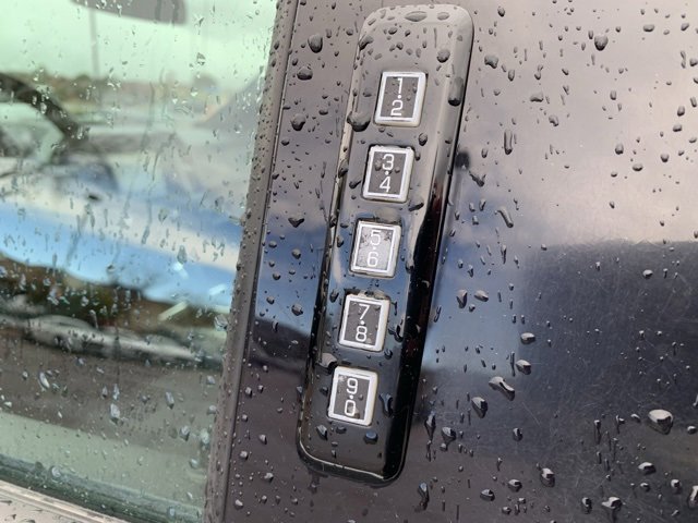 Certified 2020 Ford F150 XLT w/ Equipment Group 302A Luxury image 10