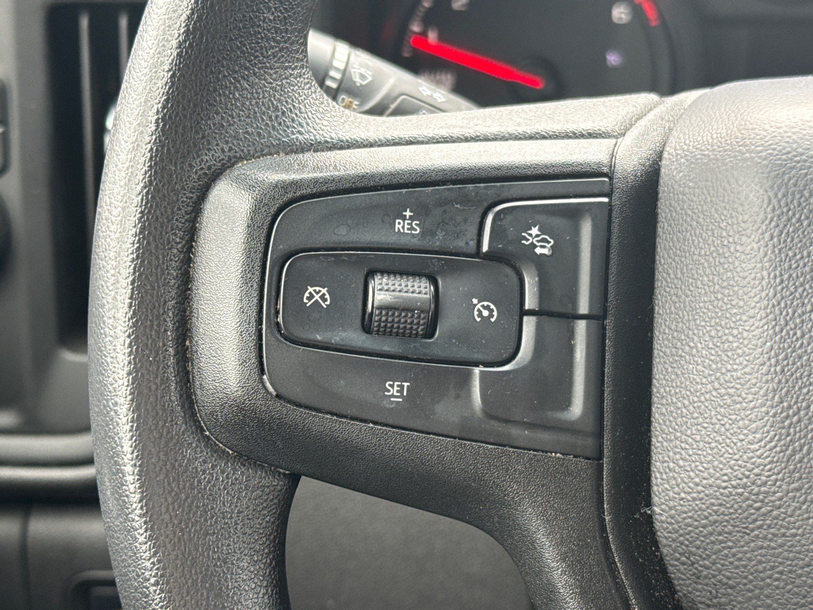 Used 2025 Chevrolet Silverado 1500 Custom RWD image 24