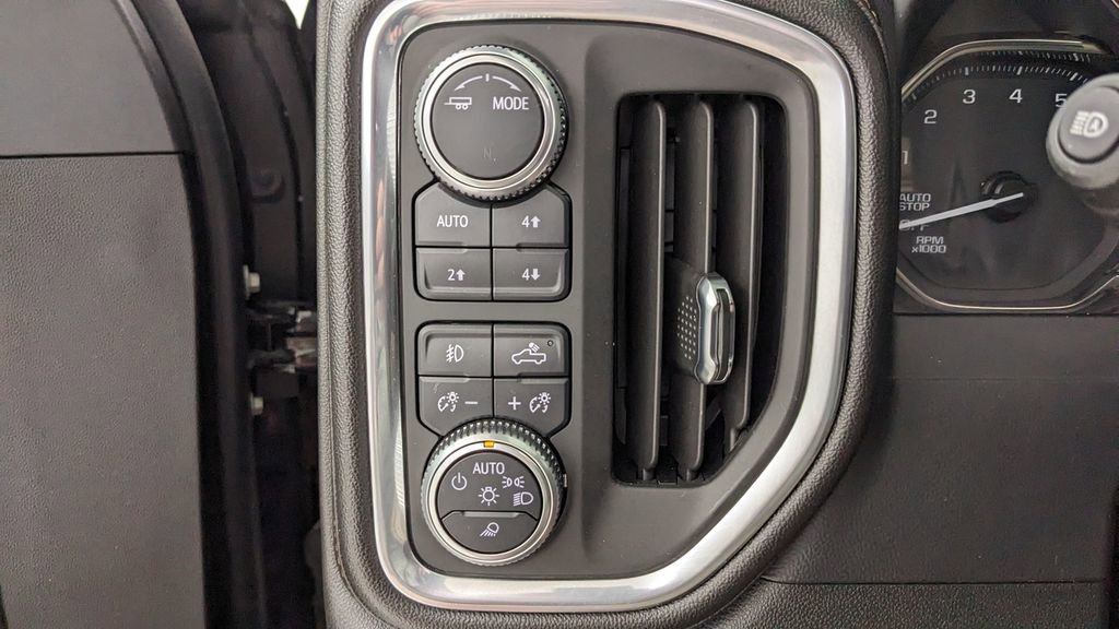 Used 2020 GMC Sierra 1500 AT4 w/ AT4 Premium Package AWD/4WD image 22