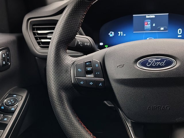 Certified 2024 Ford Escape ST-Line Select w/ Tech Pack #2 AWD/4WD image 39