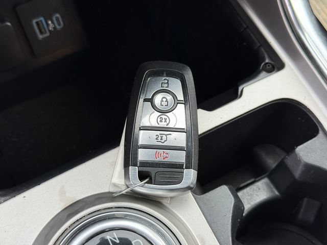 Certified 2022 Ford Explorer XLT w/ Equipment Group 202A AWD/4WD image 14