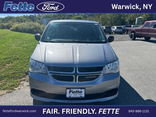 Used 2019 Dodge Grand Caravan SE FWD image 3