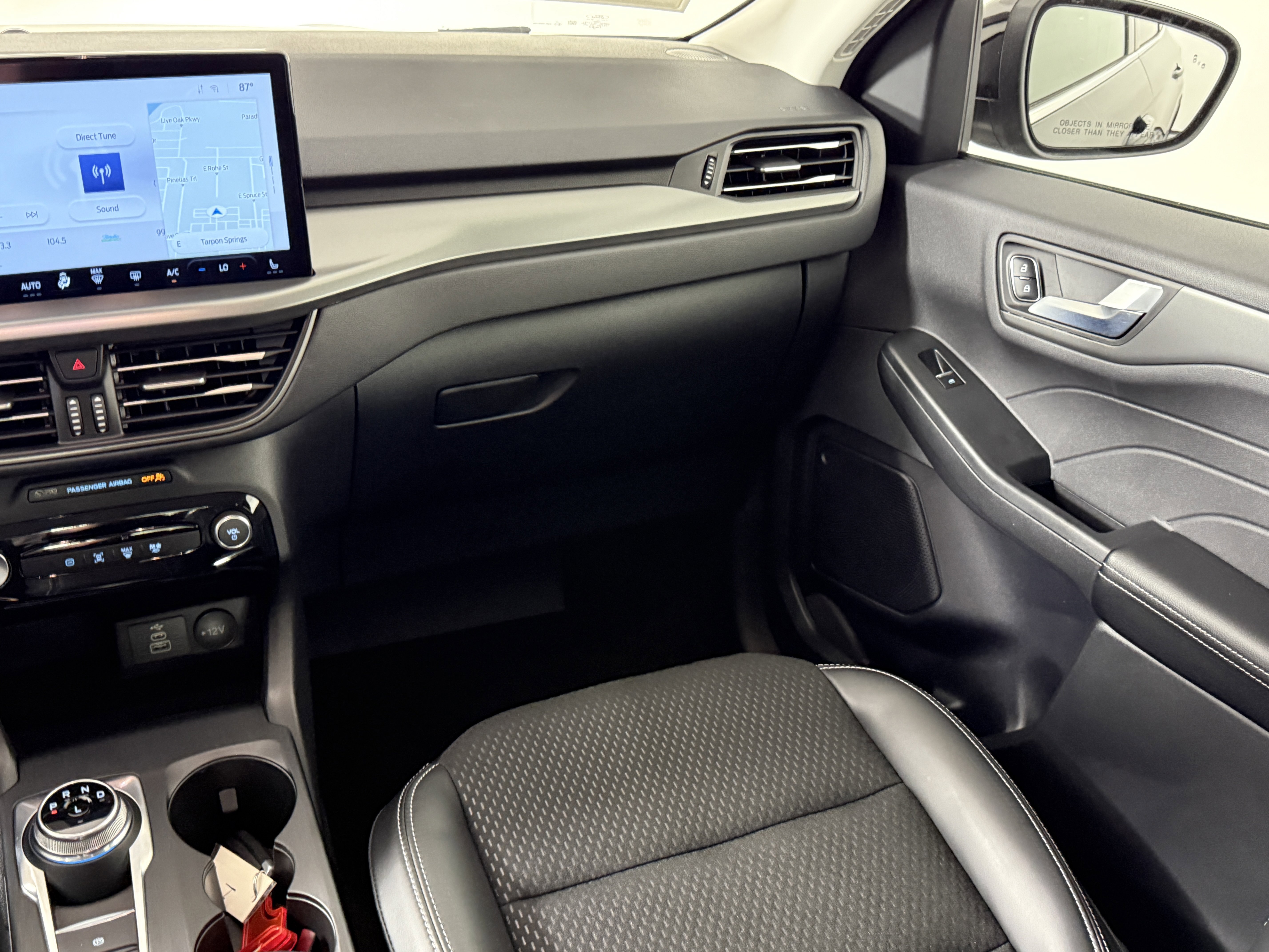 Certified 2025 Ford Escape SE FWD image 12