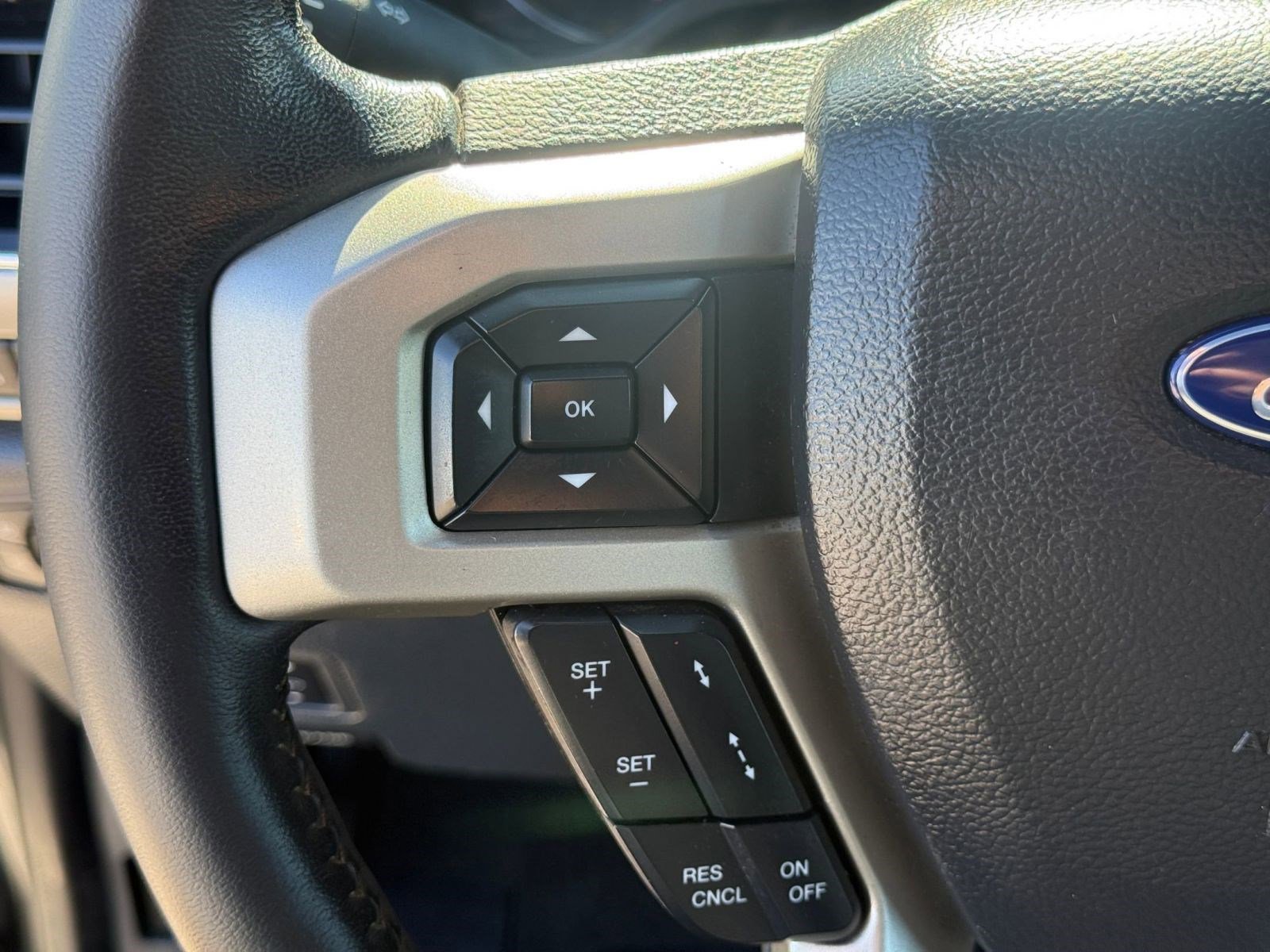 Certified 2022 Ford F350 Lariat w/ Lariat Ultimate Package image 16