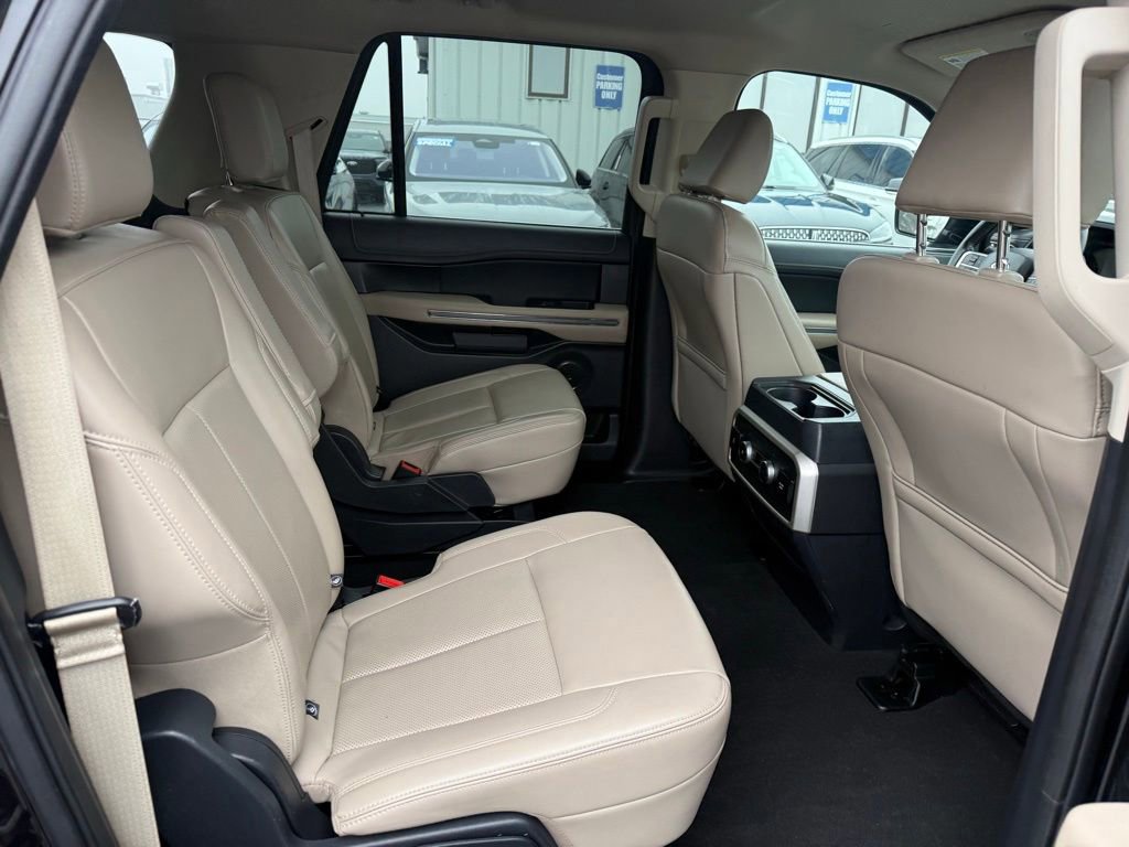 Certified 2024 Ford Expedition Max XLT image 17