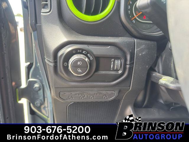Used 2025 Jeep Gladiator Sport AWD/4WD image 14