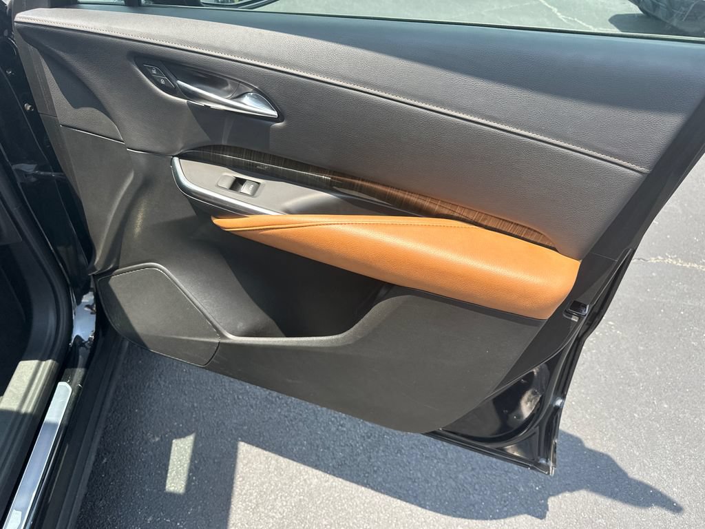 Used 2020 Cadillac XT4 Sport AWD/4WD image 14