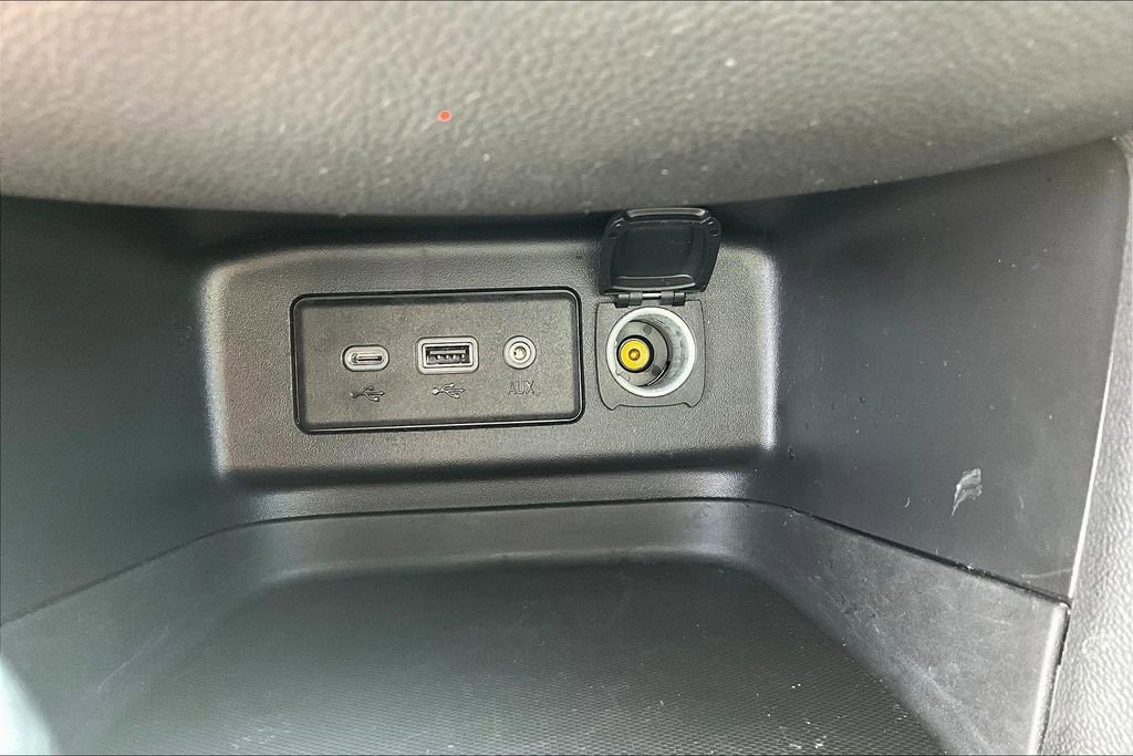 Used 2023 Chevrolet Equinox LT w/ Driver Convenience Package AWD/4WD image 30