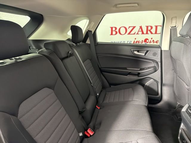 Certified 2024 Ford Edge SE image 18