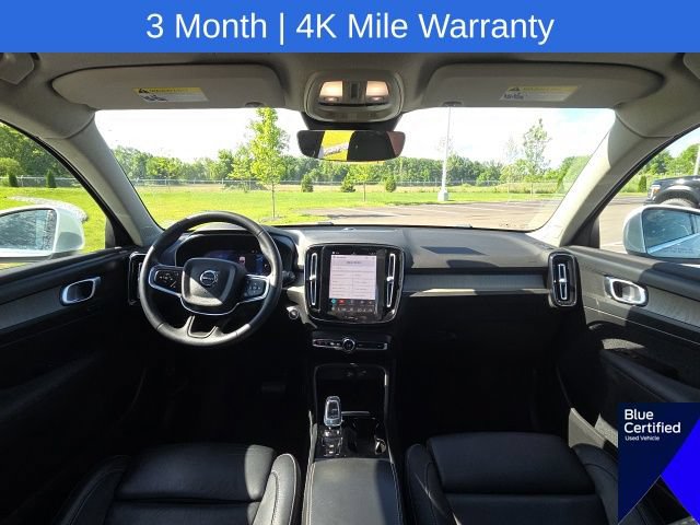 Used 2023 Volvo XC40 B5 Plus AWD/4WD image 22