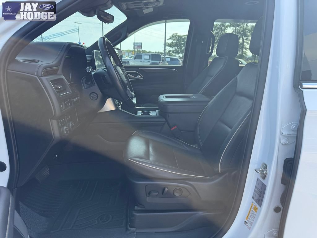 Used 2023 Chevrolet Tahoe Premier AWD/4WD image 12