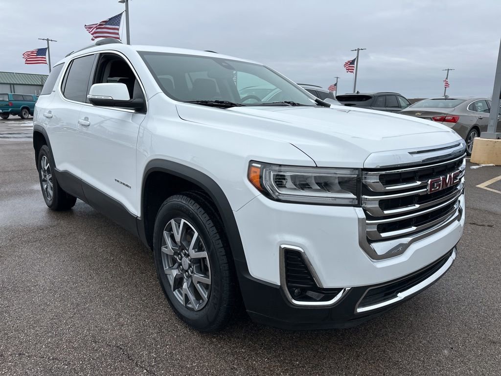 Used 2023 GMC Acadia SLT image 3