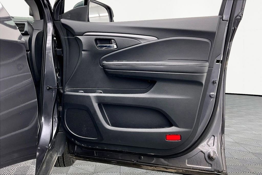 Used 2025 Honda Ridgeline RTL image 25