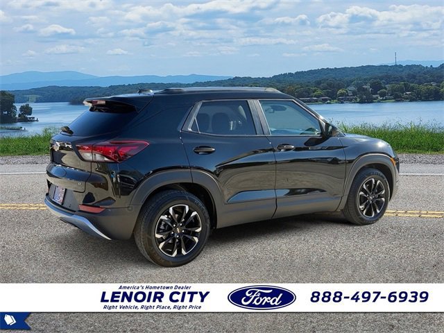 Used 2021 Chevrolet TrailBlazer LT w/ Sun and Liftgate Package image 5