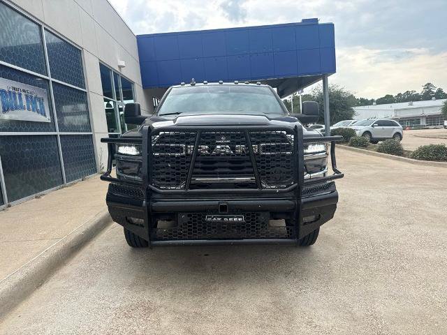 Used 2025 RAM 3500 Tradesman w/ Chrome Appearance Group AWD/4WD image 3
