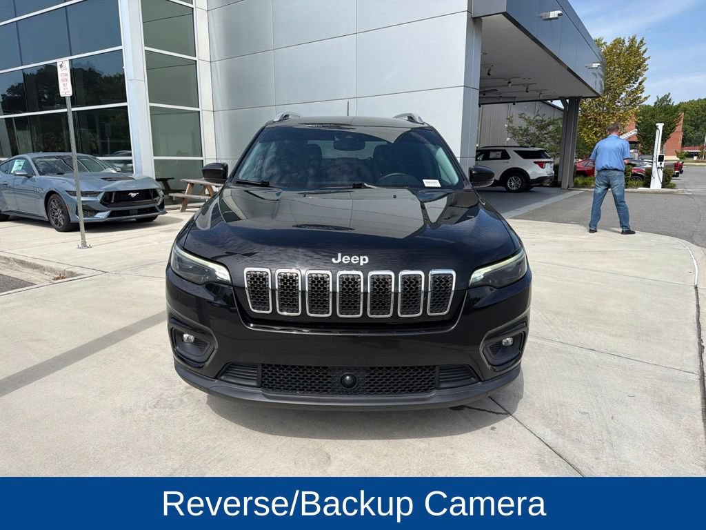 Used 2021 Jeep Cherokee Latitude Lux FWD image 3
