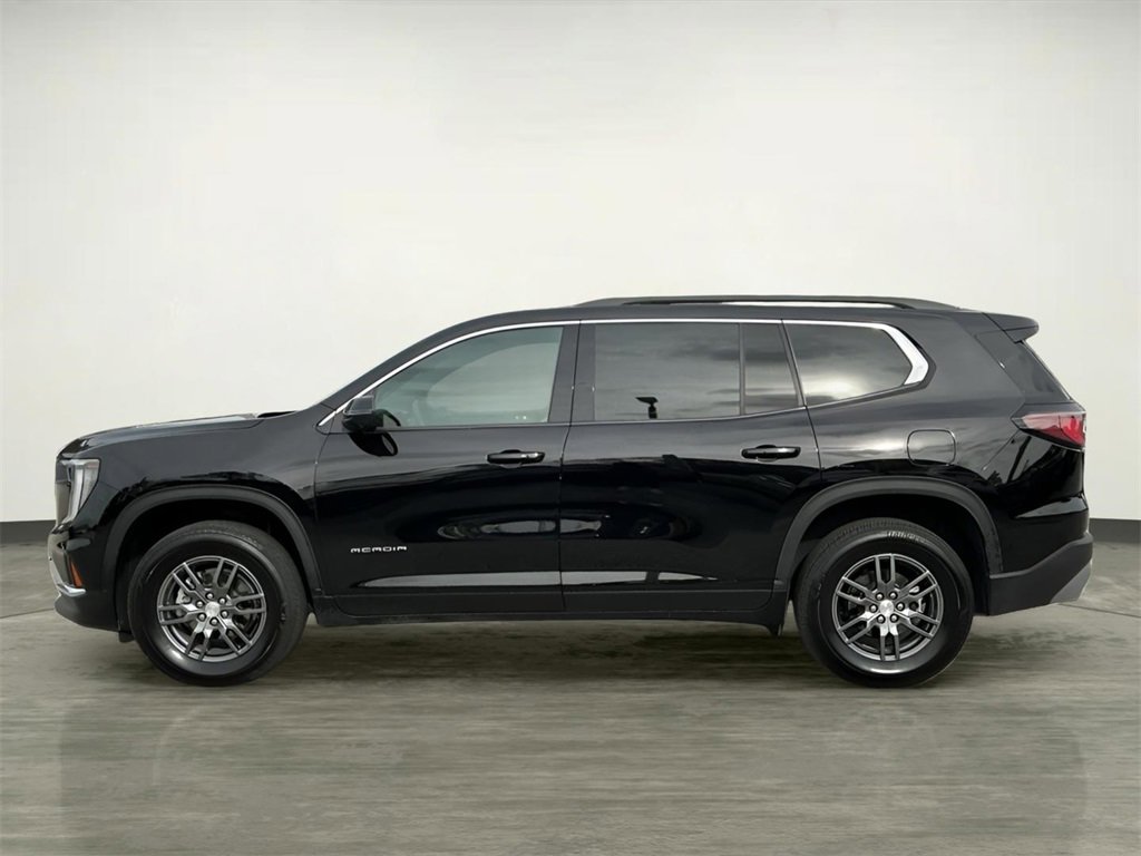 Used 2025 GMC Acadia Elevation image 3