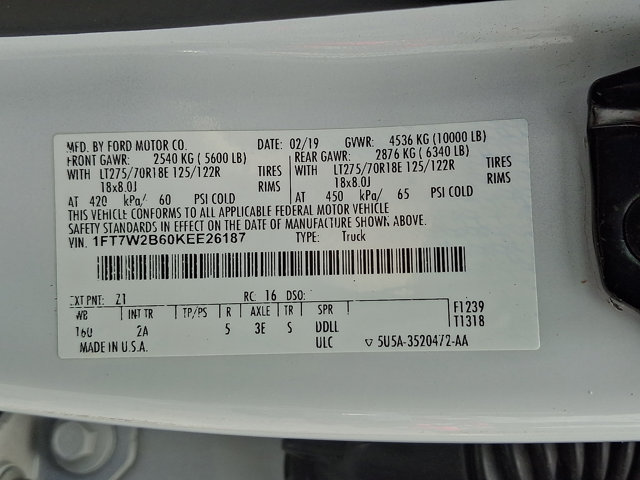 Certified 2019 Ford F250 XLT w/ XLT Premium Package AWD/4WD image 28