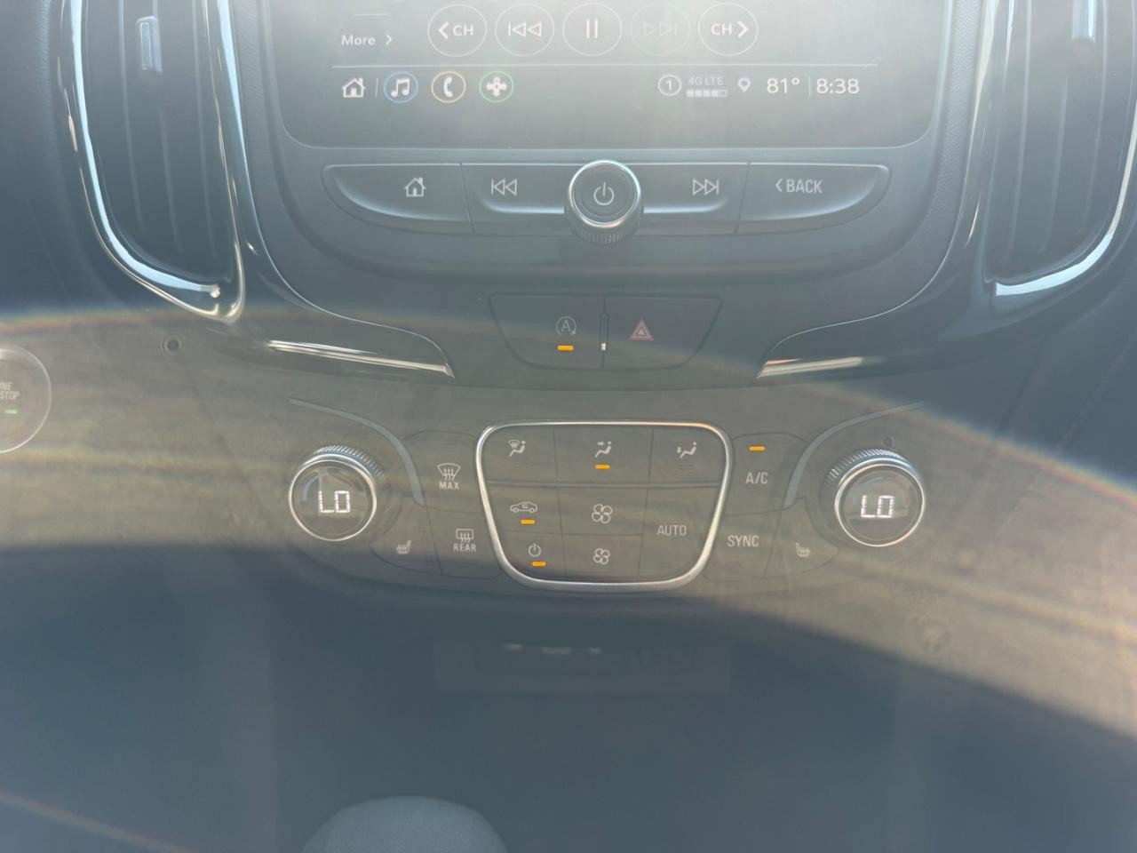 Used 2023 Chevrolet Equinox RS w/ RS Leather Package AWD/4WD image 16