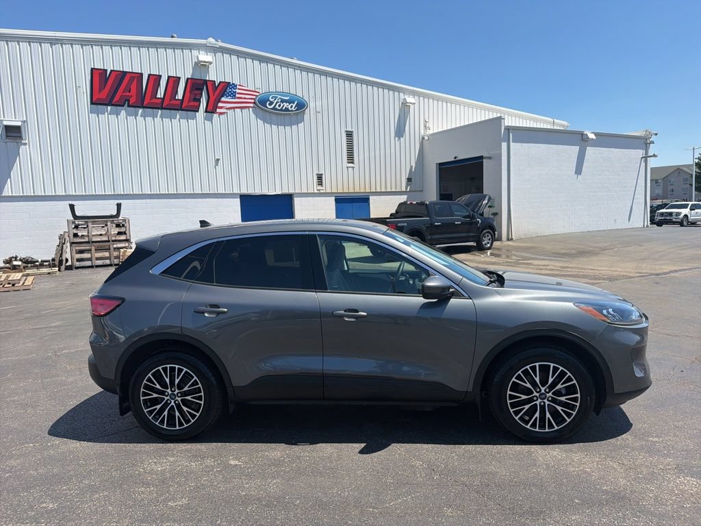 Certified 2021 Ford Escape SE FWD image 12