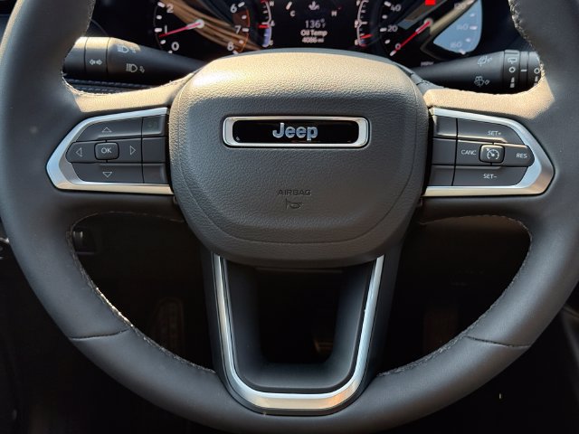 Used 2026 Jeep Compass Latitude AWD/4WD image 27