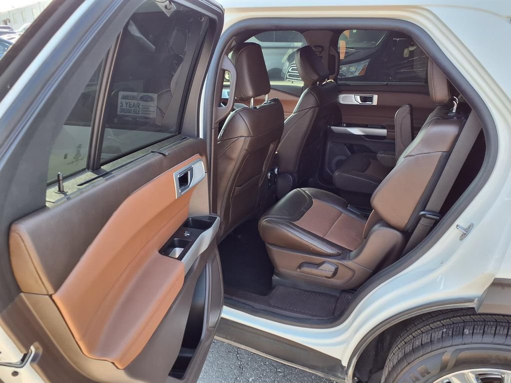 Certified 2023 Ford Explorer King Ranch w/ Technology Package AWD/4WD image 30